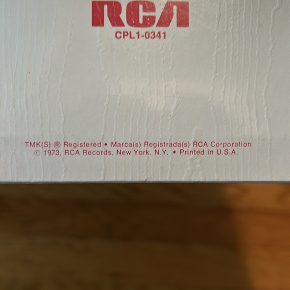 Elvis A Legendary Performer Volume 1 LP + Book RCA CPL1-0341 not opened - Mint - Picture 3 of 5